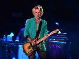Keith Richards admite que a artrite mudou seu modo de tocar guitarra / Keith Richards admits arthritis has changed his guitar playing